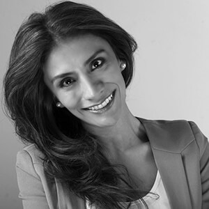 female spanish voice artist