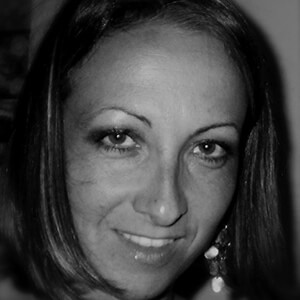 italian female voiceover talent
