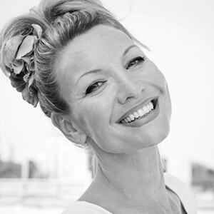 german female professional voiceover talent
