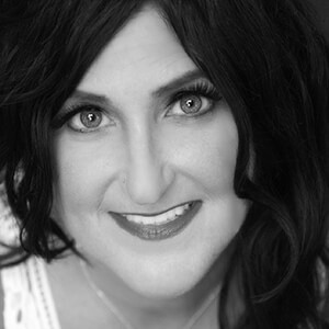 English American Voice Over Talent Artist