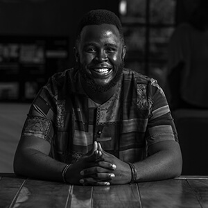 Daniel_L-head-shot