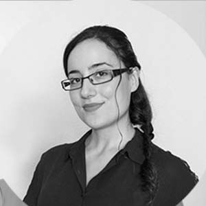 Almudena-head-shot