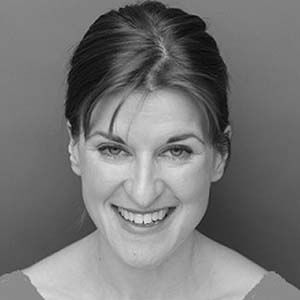 Victoria-R-headshot